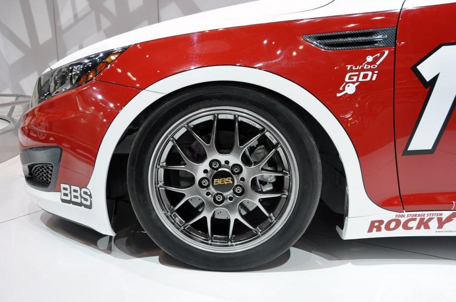  Kia Optima Turbo SX Kinetic Race Car 2011 года  (фото 3 из 14)